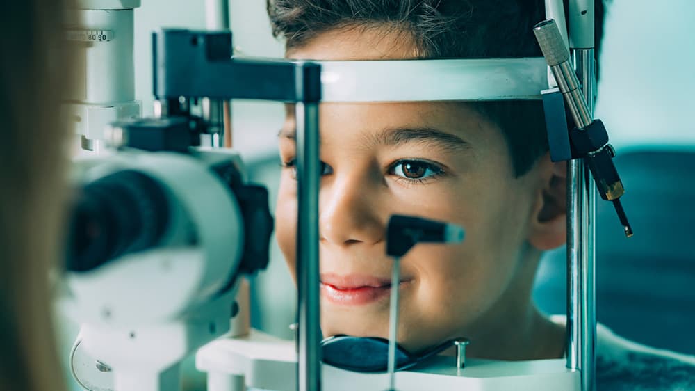 Oftalmología Pediátrica: Consejos para Padres y Cuidadores