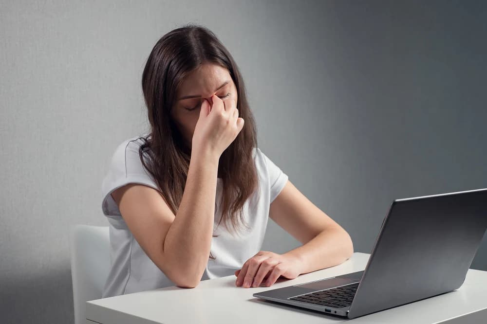 Cómo Prevenir la Fatiga Ocular en un Mundo Digitalizado